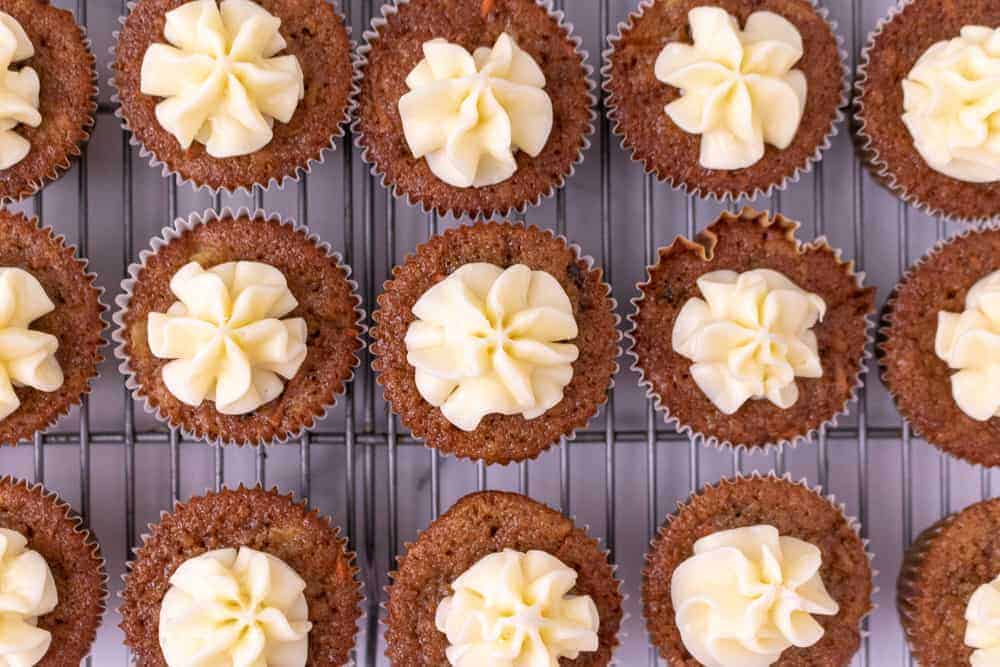 Frosted carrot cake cupcakes